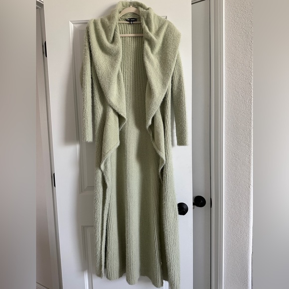 Carli Bybel x Missguided 2 Piece Set - Picture 5 of 6